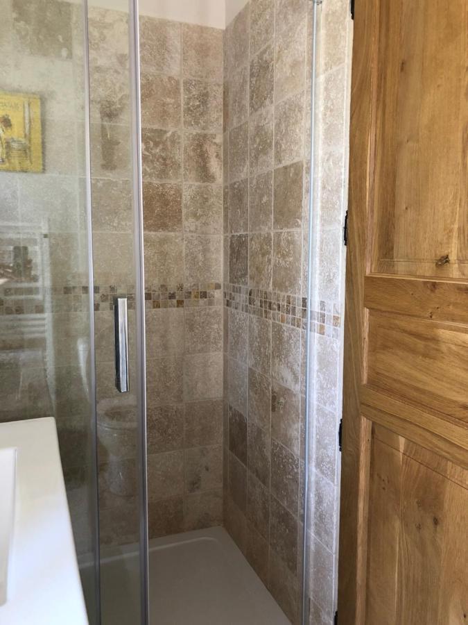 Le Mas Des Pignes -Adults Only Aix-en-Provence Bagian luar foto