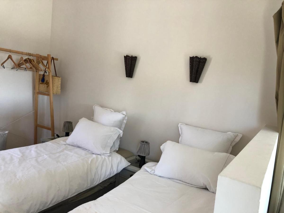 Le Mas Des Pignes -Adults Only Aix-en-Provence Bagian luar foto